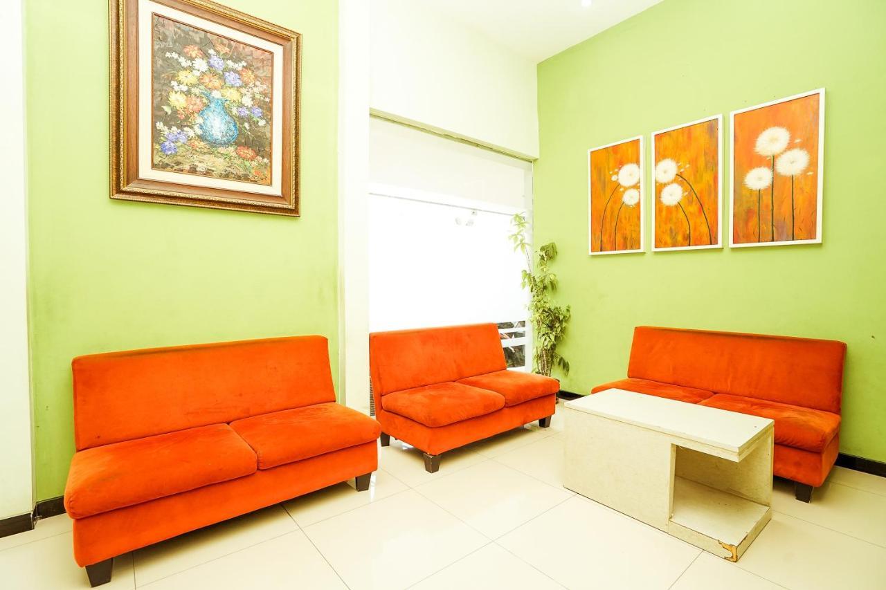 Ardhya Guesthouse Syariah By Ecommerceloka Sidoarjo Exterior foto