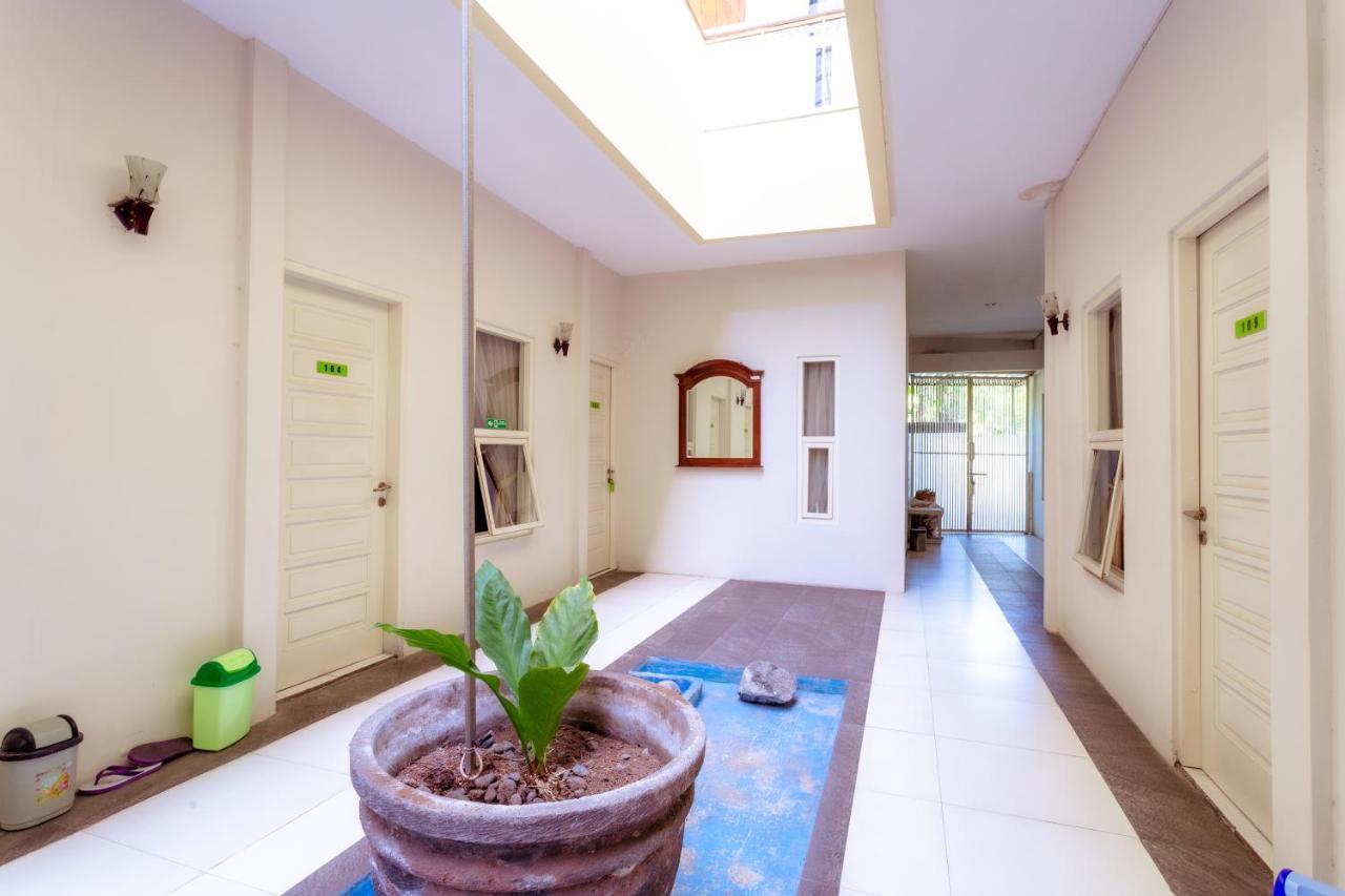 Ardhya Guesthouse Syariah By Ecommerceloka Sidoarjo Exterior foto